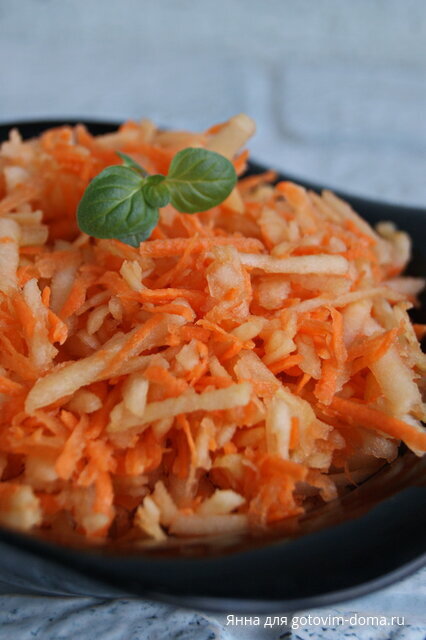 Салат из моркови и яблока.JPG