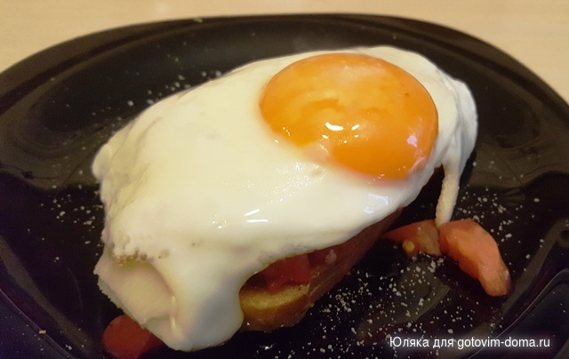 сэндвич с помидором и яйцом.jpg