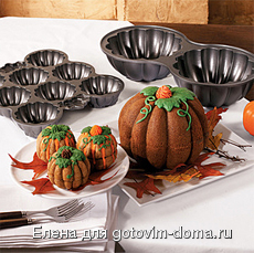 wilton-pumpkin-cake-pan.jpg