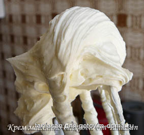 Крем маслянно-белковый (для украшения) фото к рецепту 5