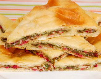 Осетинский пирог с сыром и свекольной ботвой