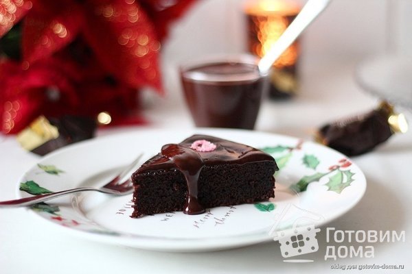 Шоколадный кекс-пудинг с шоколадным соусом фото к рецепту 2
