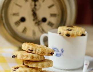 Печенье с изюмом и правила английского чаепития
