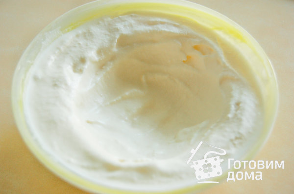 Торт-мороженое с консервированными персиками фото к рецепту 1