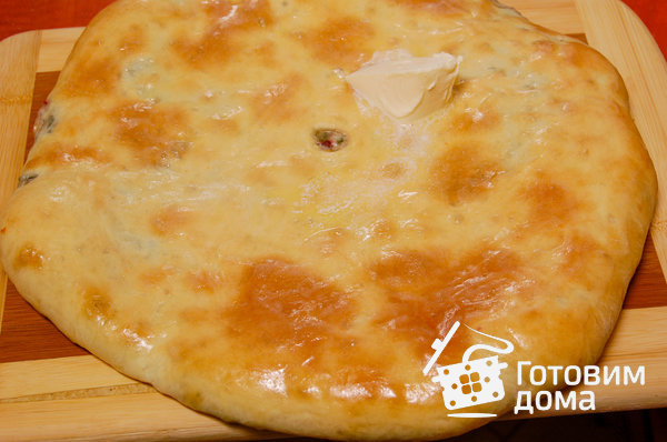 Осетинский пирог с сыром и свекольной ботвой фото к рецепту 10