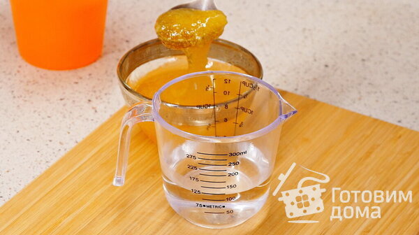 Манник по-кипрски: с кокосом, вяленой клюквой и медово-лимонной пропиткой фото к рецепту 8