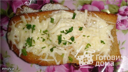 Горячие бутерброды  (яичница в хлебе) фото к рецепту 4