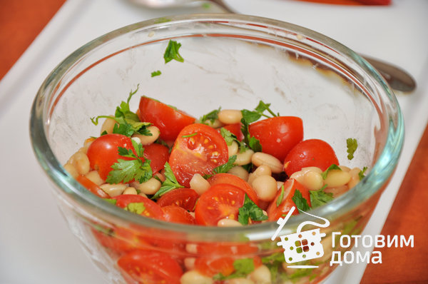 Салат из помидоров с фасолью фото к рецепту 3