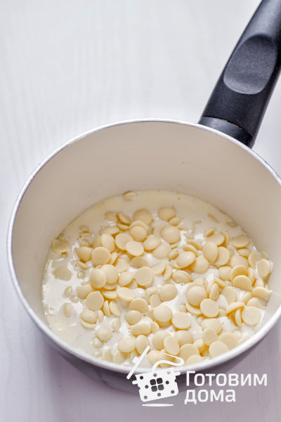 Клубничные макаронс на итальянской меренге (Macarons a la fraise) фото к рецепту 2