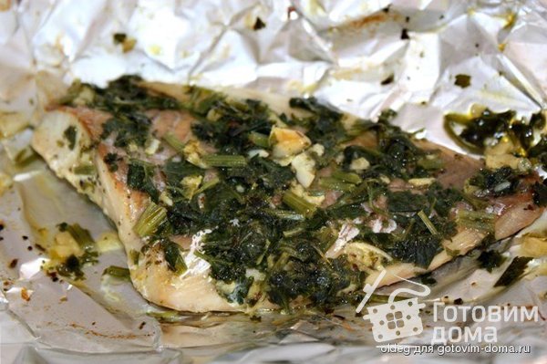 Запеченное рыбное филе с чесноком, петрушкой и орегано фото к рецепту 3
