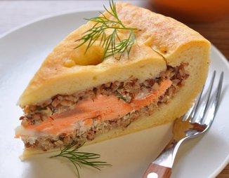 Пирог с гречкой и семгой (постный)