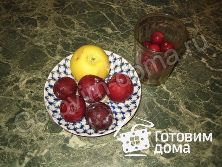 Фруктово-ягодный компот фото к рецепту 1
