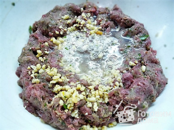 Тефтели из баранины с томатным соусом и кедровыми орешками фото к рецепту 6