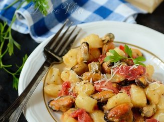Gnocchi di patate alle cozze - Картофельные ньокки с мидиями