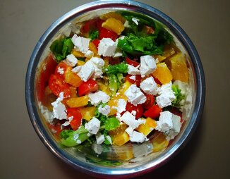 Свежий салат с апельсинами и фетой
