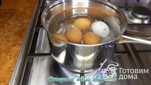Зеленый борщ с щавелем, яйцами и рисом фото к рецепту 1