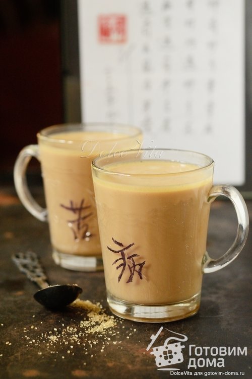 Молочный “шёлковый” чай из Гонконга