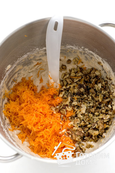 Морковный кекс со сливочным кремом фото к рецепту 10