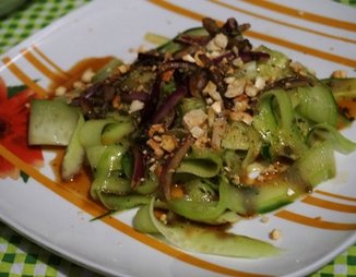 Вьетнамский огуречный салат