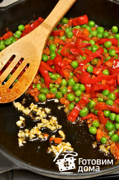 Рис с креветками и зеленым горошком фото к рецепту 10