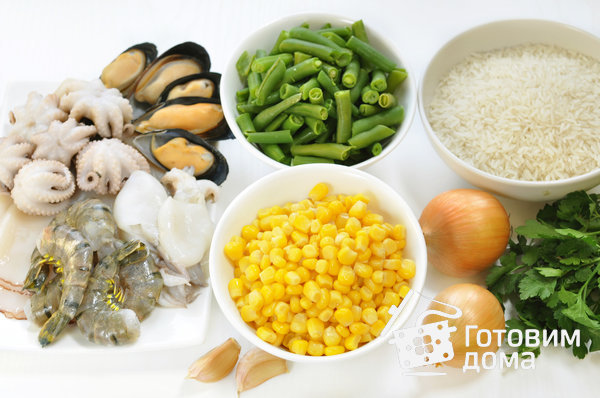 Рис с морепродуктами и овощами фото к рецепту 1