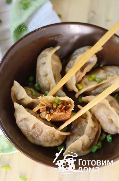 Китайские пельмени с капустой и грибами фото к рецепту 6
