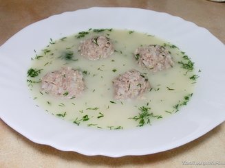 Юварлосупа (суп с фрикадельками)
