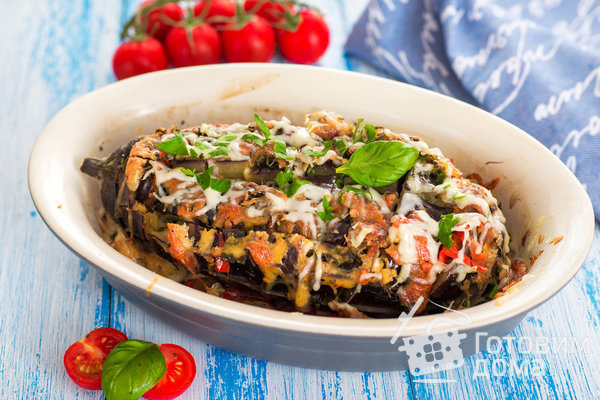 Баклажаны, запеченные в духовке с помидорами, сыром и ветчиной фото к рецепту 7