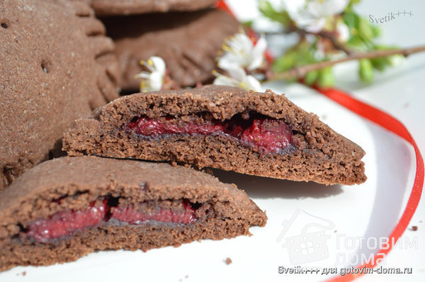 Шоколадное печенье с вишней фото к рецепту 1